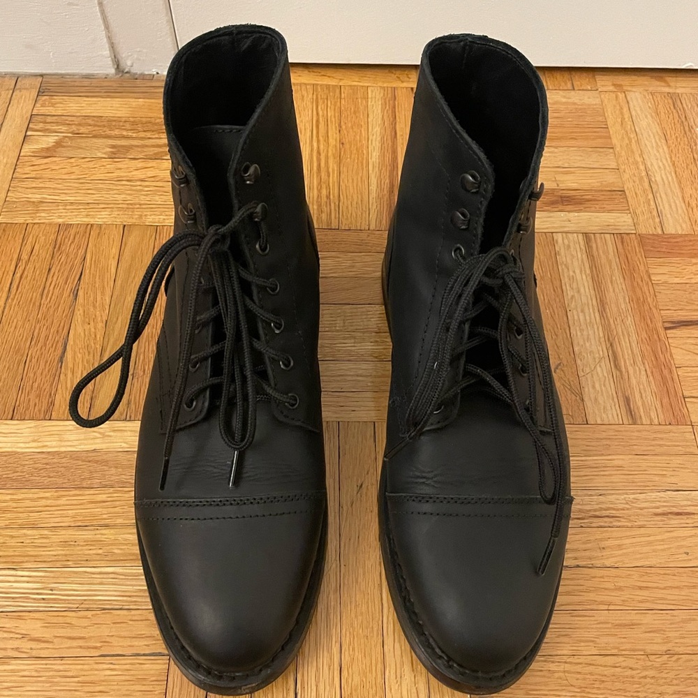 Thursday Boots Men’s Captain in Matte Black US 9 (MINT CONDITION)